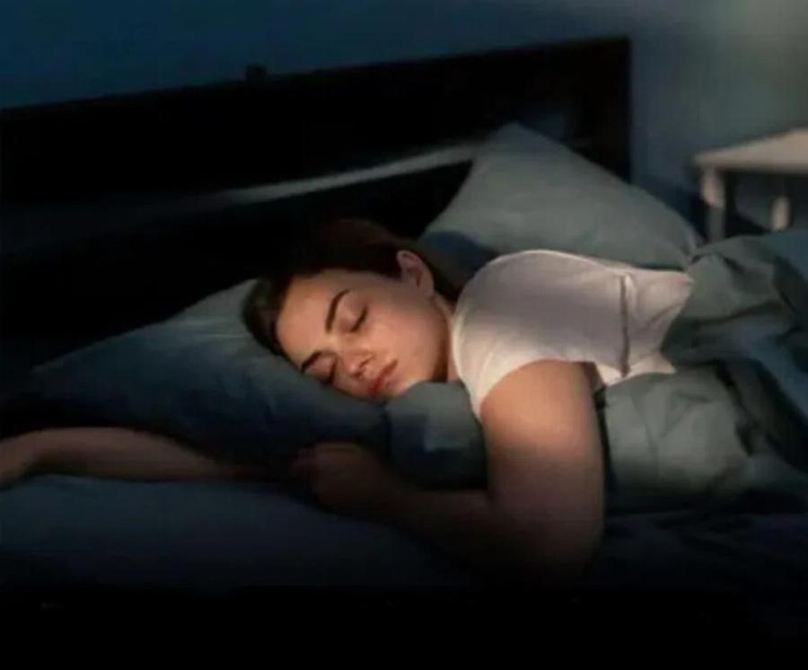 Waking Up Between 3 am and 5 am? Here’s What It Means