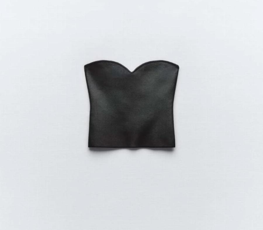 Χαλασμός στα ZARA: Κοστίζει μόνο 9,99 ευρώ είναι κομψό και οι γυναίκες κάνουν ουρά να το αποκτήσουν