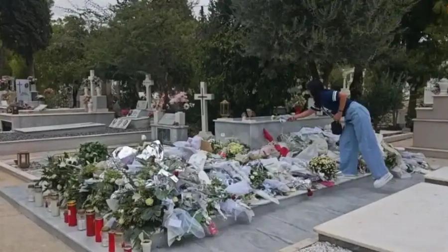 Μαζωνάκης: Η υπόσχεση του πατέρα του πάνω από τον τάφο-Τι είπε στον νεκρό γιο του σήμερα το πρωί
