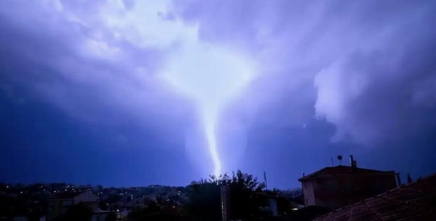 Καιρός: Ραγδαία επιδείνωση – Τι θα μας χτυπήσει σε λίγες ώρες