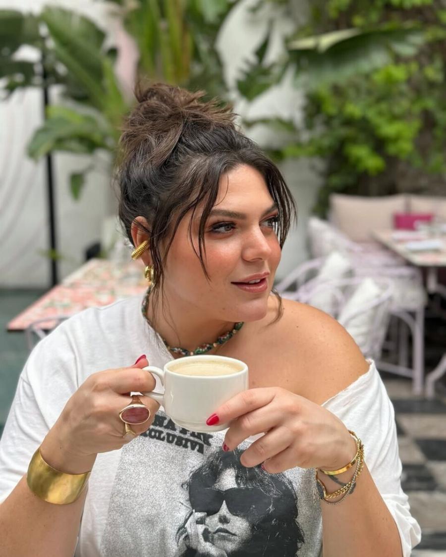 Μεταμορφώνεται σε Μενεγάκη, είναι πανέμορφη: Η Δανάη Μπάρκα έχασε βάρος και κάνει διακοπές στο Μαρακές πιο εκθαμβωτική από ποτέ Φωτογραφίες και βίντεο