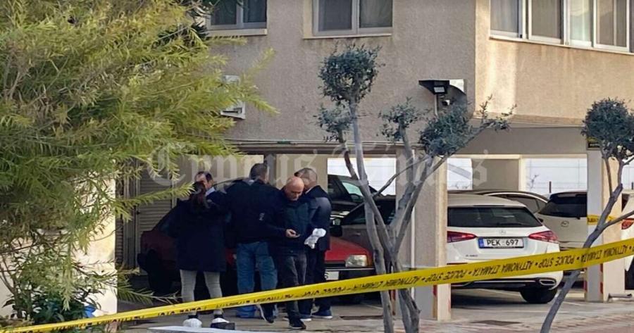 Εικόνες Σoκ: Nεκpή 35χρονη σε πάρκινγκ πολυκατοικίας – Πήγε να μπει σπίτι του πρώην από το μπαλκόνι κι έπεσε από ύψος 12 μέτρων