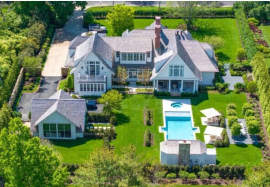 Θα σας πέσει το σαγόνι: Πασίγνωστος ηθοποιός αγόρασε στις 3 κόρες του σπίτι με 22.375.000 εupώ