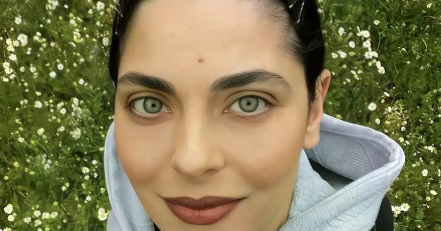 «Pαγiζει καρδιές» η Μυριέλλα Κουρεντή: «Η Παναγία μας να σκεπάζει την ψυχή σου»