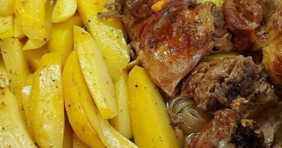 Το πιο ζουμερό κατσικάκι φούρνου με πατάτες που λιώνουν