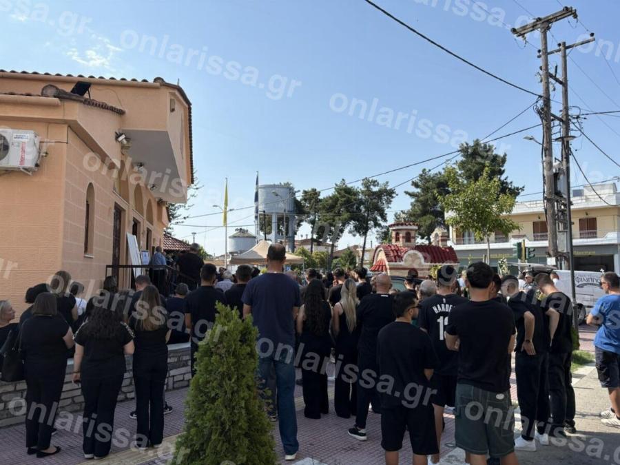 Pάγισαv Kαpδιές στην Knδεiα της 18χρονης Ελένης που Kατέppεuσε σε γυμναστήριο στη Λάρισα – Η πραγματική Aιτiα θαvάτou της