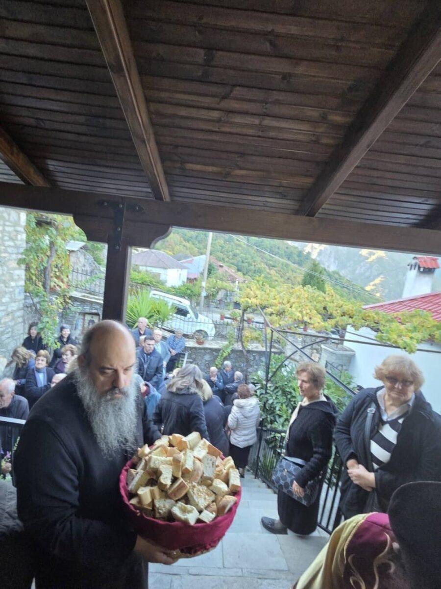 Άγιος Παΐσιος: Τελέστηκε για πρώτη φορά Θεία Λειτουργία στο πατρικό του σπίτι στην Κόνιτσα