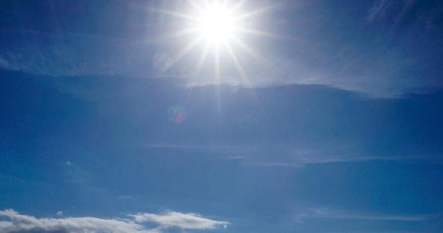 «Κλείδωσε» ο καιρός την 25η Μαρτίου: Έρχεται ολική μεταβολή – Αυτό… εισβάλλει στην Ελλάδα – Έτσι θα κάνουν παρέλαση οι μαθητές