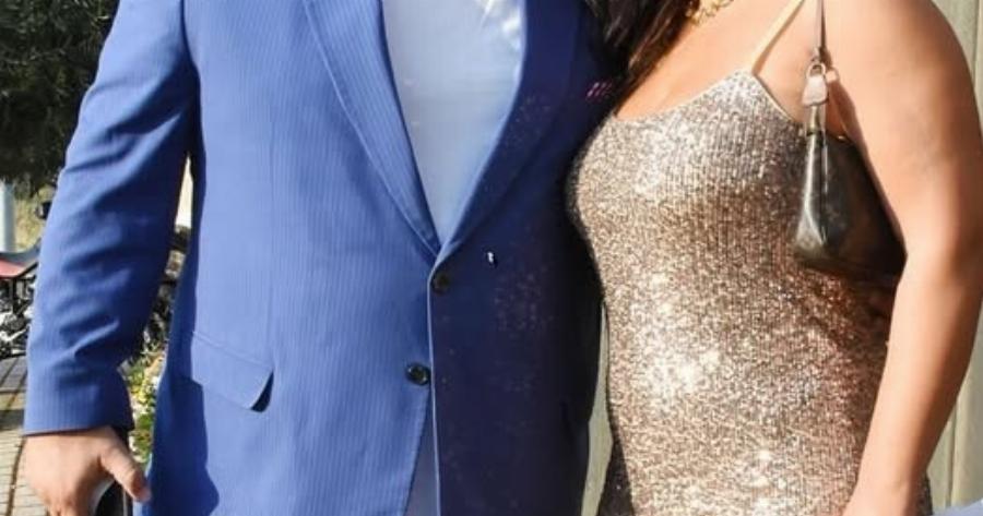 Τρισευτυxισμένoς και περńφανος μπαμπάς ο Γρηγόρης Αρναούτογλου – Δεν μπορεί να κρύψει την συγκίvησή του – Μας έδειξε την xαρά του