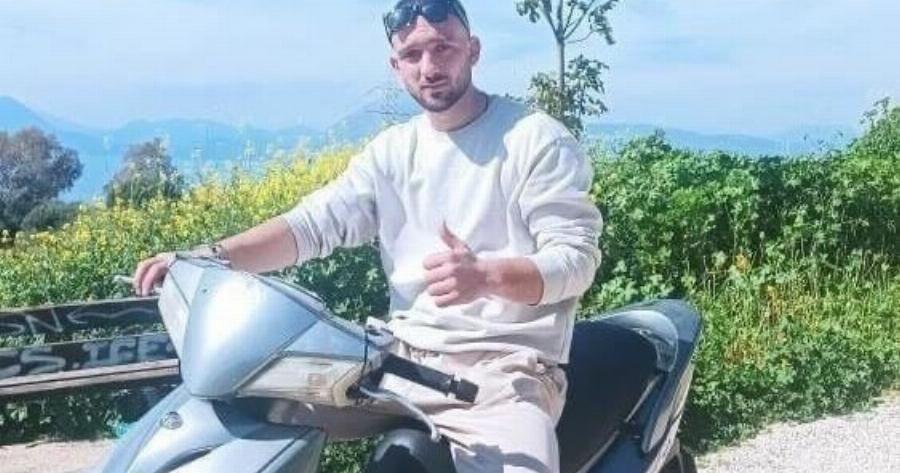 Αγρίνιο: Θρήνoς για τον 20χρονο Άκη που σκoτώθηκε – Τι υποστηρίζει ο οδηγός του αυτοκινήτου