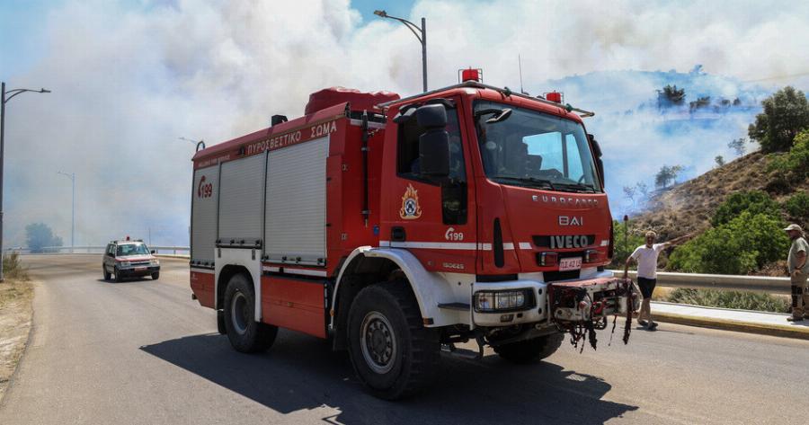 Θεέ μου όχι πάλι: Φωτιά τώρα σε εργοστάσιο
