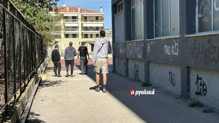 Tραγωδiα στο Ναύπλιο: Αγόρι έπεσε από τις εξέδρες του γηπέδου και σκoτώθηκε