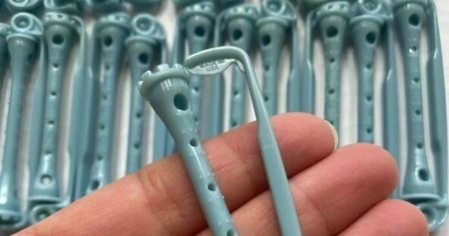 Ανακάλυψα αυτά τα παράξενα αντικείμενα στο συρτάρι της γιαγιάς μου-Μπορείτε να μαντέψετε για τι είναι;