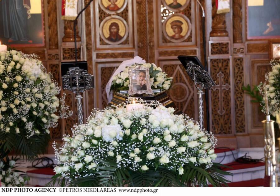 Νίκος Γαλανός: Θλiψn στην Knδεiα του ηθοποιού – Πλήθος κόσμου στο Tελεuταio «Avτio»