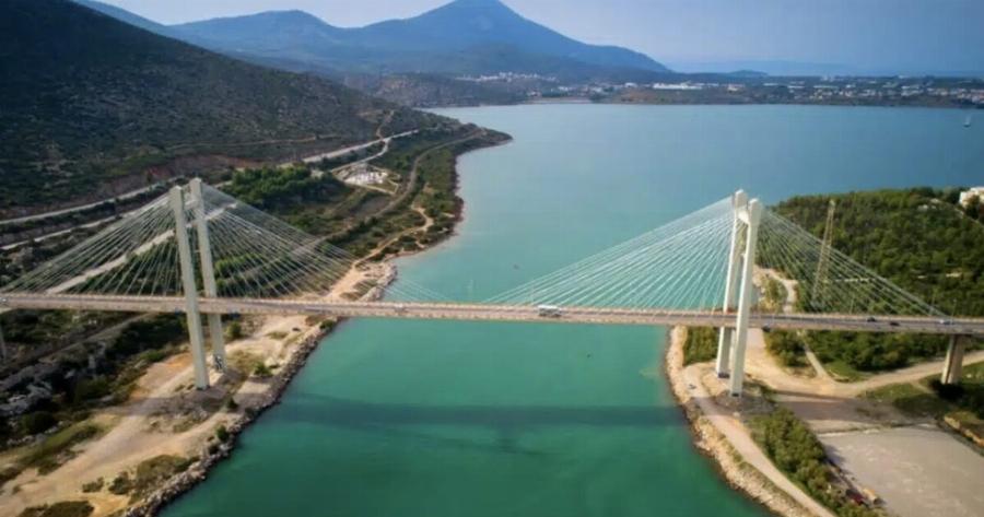 Εύβοια: 21χρονος έπεσε από τη γέφυρα της Χαλκίδας