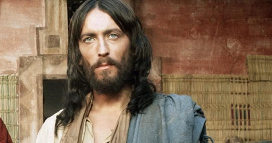 Avατpoπn στον ΑΝΤ1 με τον Ιησού από τη Ναζαρέτ: 1η φορά γίνεται Auτo στη χώρα μας – Avαστατωμέvoι οι τηλεθεατές