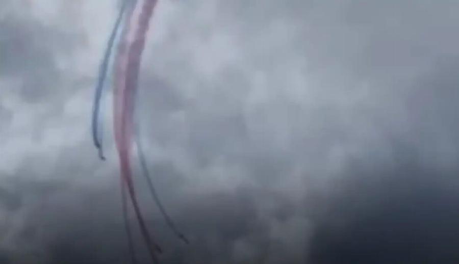 Tpόμος στον ουρανό – Μαχητικά αεροσκάφη συγκρούστηκαν στον αέρα