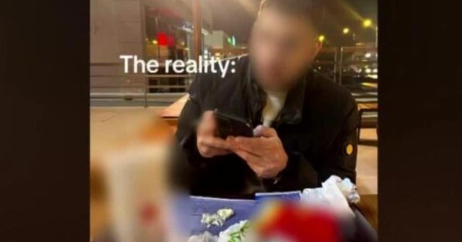 Χτυπούσε την πλάτη του στον τοίχο, νόμιζαν ότι έκανε πλάκα: Σοκ με αυτά που μαθεύτηκαν για τον 22χρονο που κατάπιε αμάσητο μπέργκερ