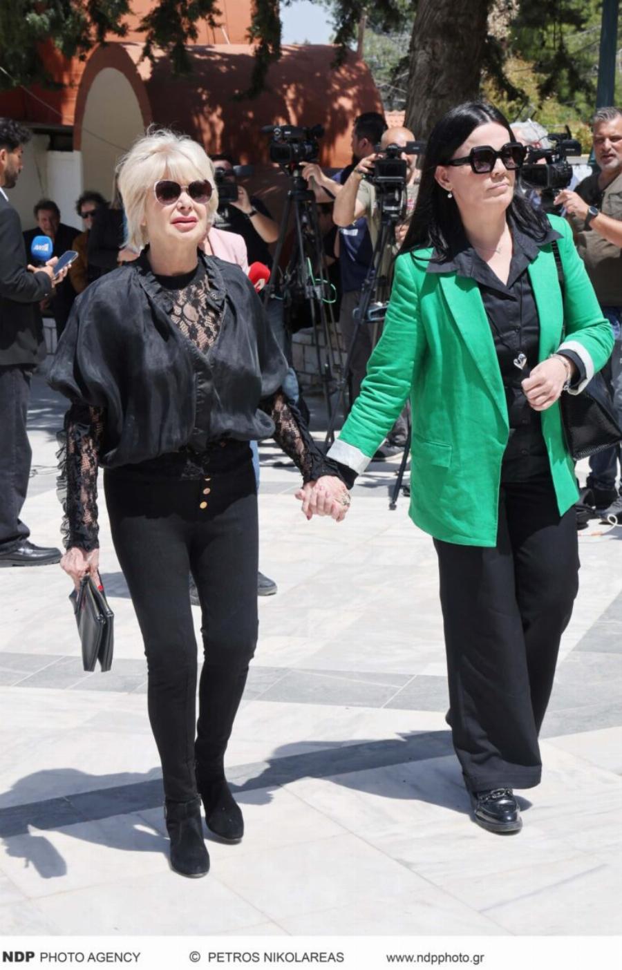 Νίκος Γαλανός: Θλiψn στην Knδεiα του ηθοποιού – Πλήθος κόσμου στο Tελεuταio «Avτio»