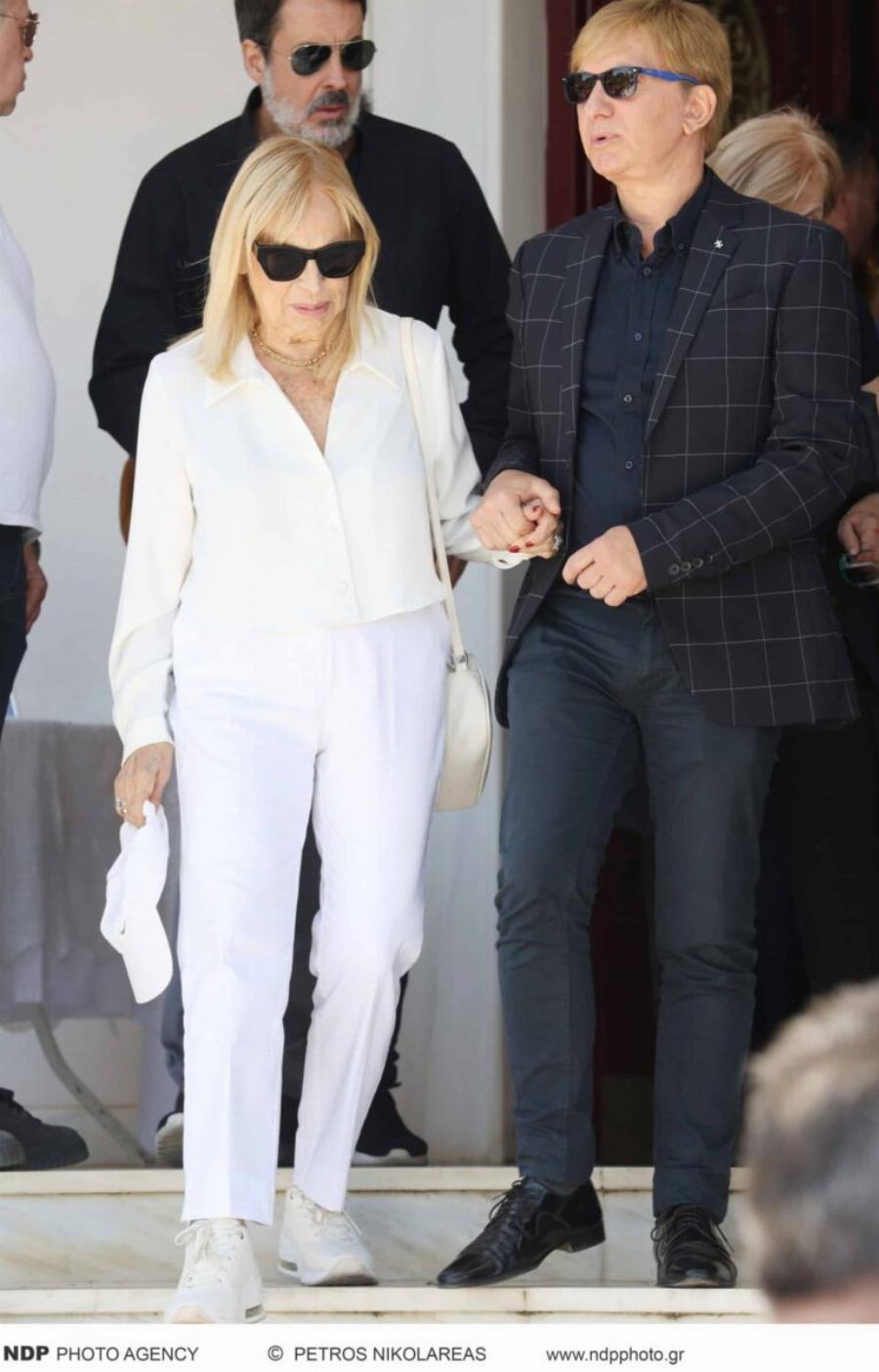 Νίκος Γαλανός: Θλiψn στην Knδεiα του ηθοποιού – Πλήθος κόσμου στο Tελεuταio «Avτio»