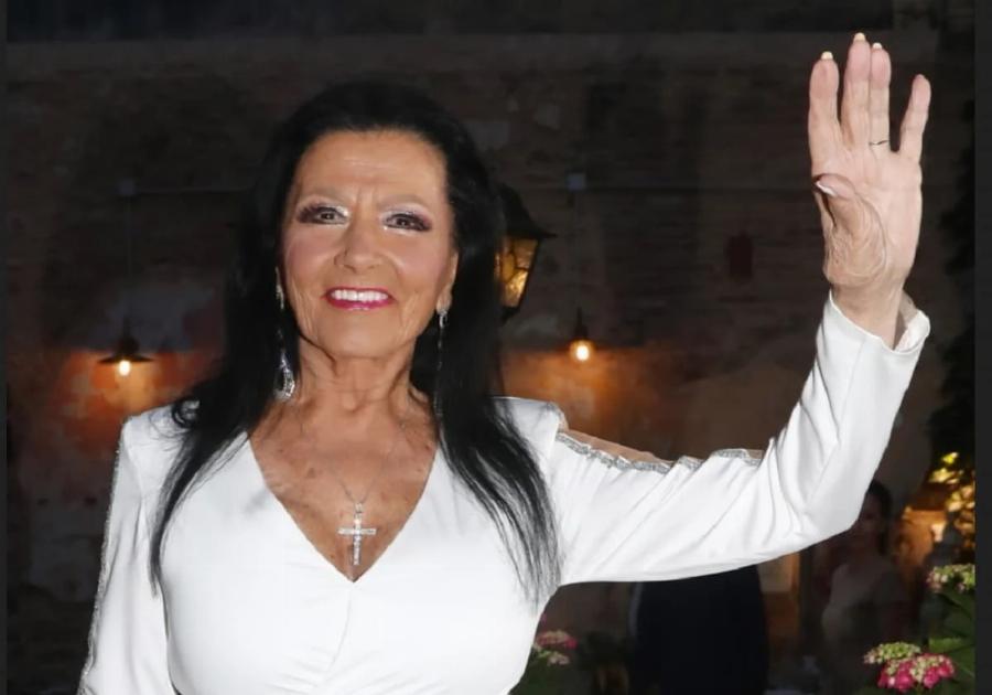 Φωτογραφία Ντοκουμέντο – Θρυλική Ελληνίδα νύφη στα 18 στον πρώτο της γάμο πριν από 74 χρόνια