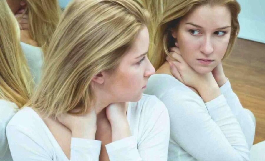 Οι γιατροί προειδοποιούν: Αυτό το σημάδι στο πρόσωπο υποδηλώνει καρκίνο στους πνεύμονες