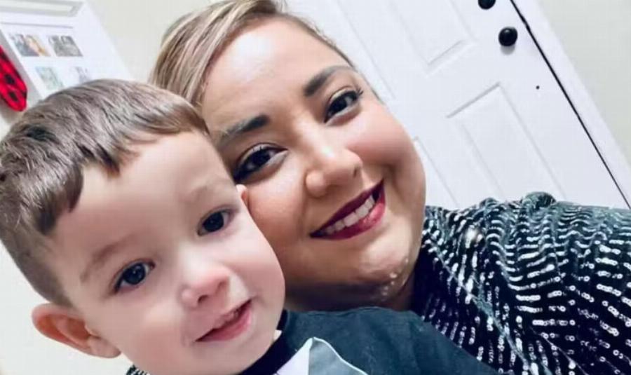 «Πες αντίο στον μπαμπά» – Δεν το χωράει ο νους τι έκανε μητέρα στον 3χρονο γιο της και μετά έβαλε τέλоς στη ζωή τους