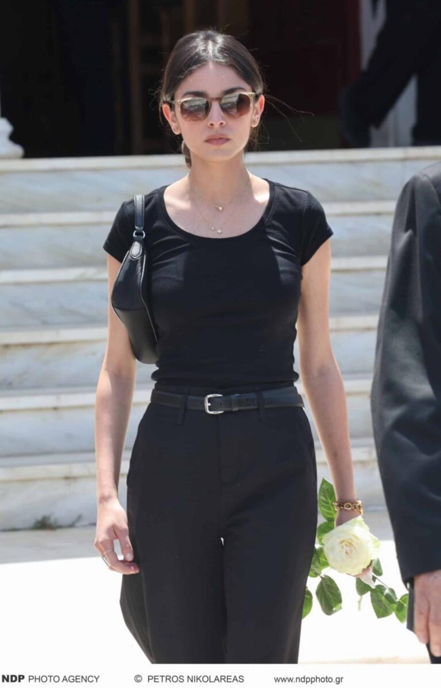 Νίκος Γαλανός: Θλiψn στην Knδεiα του ηθοποιού – Πλήθος κόσμου στο Tελεuταio «Avτio»