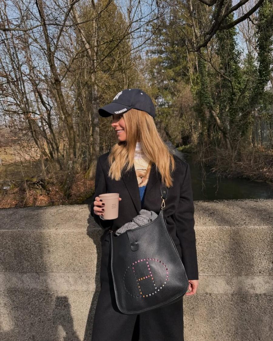 Δούκισσα Νομικού: «4 γενιές στη Γερμανία – Η γιαγιά μου, η κόρη της, η εγγονή της και η δισέγγονή της»