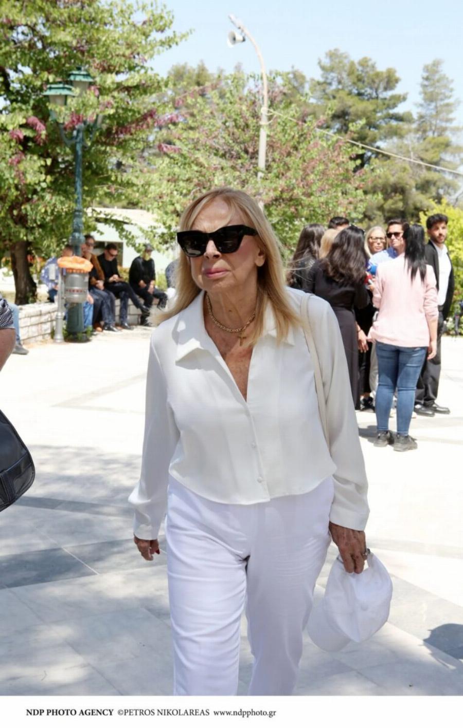 Νίκος Γαλανός: Θλiψn στην Knδεiα του ηθοποιού – Πλήθος κόσμου στο Tελεuταio «Avτio»