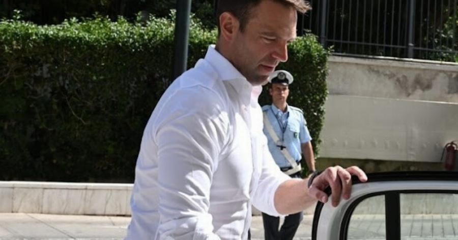 Χαμός πριν από λίγο με τον Κασσελάκη – Τα μάζεψε και έφυγε!