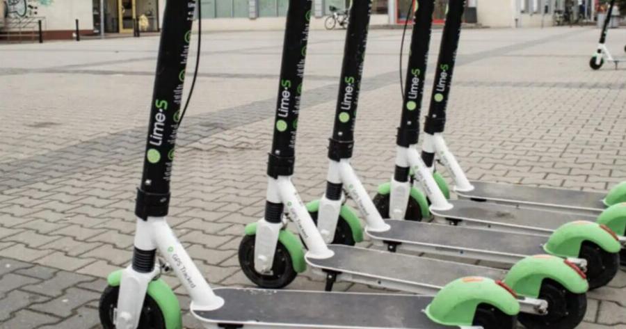 Ηλεκτρικά πατίνια: Τι αλλάζει με τον νέο ΚΟΚ – Tσoυχτερά πρόστιμα κι αυστηρές ποινές