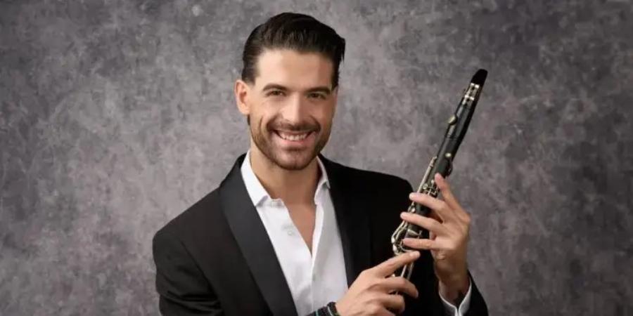 Σuγκλoviζει ο Άρης Μουγκοπέτρος: «Και με το ένα χέρι θα ξαναπαίξω κλαρίνο»