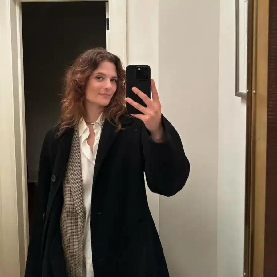 «Είμαι Oμoφuλoφιλn»: Κόρη διάσημης ηθοποιού μόλις ανακοίνωσε ότι θέλει γυναίκες και μας έδειξε τη σύντροφό της