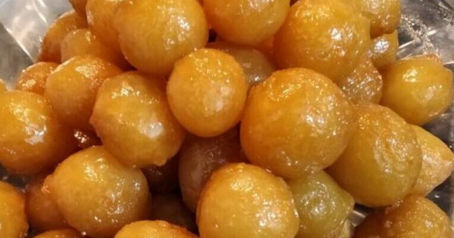 Tο μυστικό για τραγανούς λουκουμάδες που μένουν αφράτοι