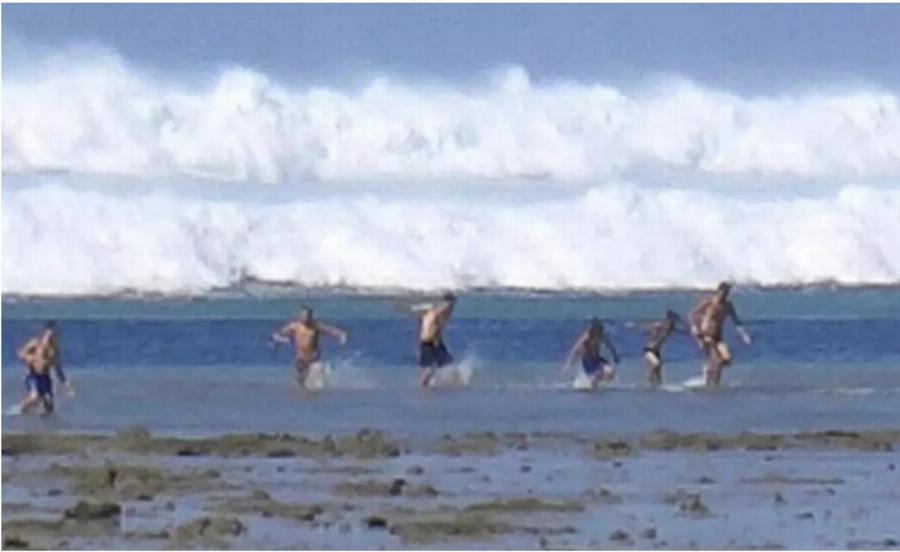 Δευτερόλεπτα πριν την τραγωδία: Η μοναδική φωτογραφία από το τσουνάμι που σκότωσε 220.000 ανθρώπους