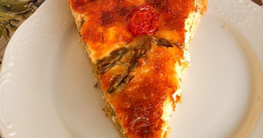 Η πιο νόστιμη ανοιξιάτικη τάρτα με σπαράγγια και τυριά