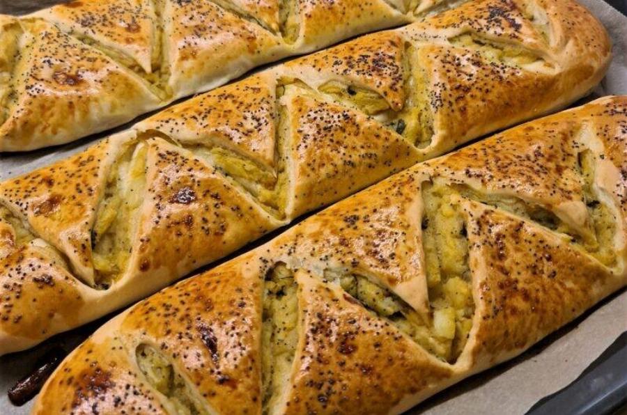 Η πιο εύκολη πατατόπιτα που θα φτιάξεις με λίγα υλικά