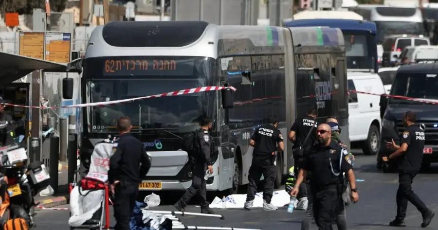 ΕΚΤΑΚΤΟ: ΕΠΙΘΕΣΗ ΤΩΡΑ ΣΕ ΛΕΩΦΟΡΕΙΟ ΓΕΜΑΤΟ ΚΟΣΜΟ – 5 ΝΕΚΡΟΙ ΚΑΙ 10 ΤΡΑΥΜΑΤΙΕΣ