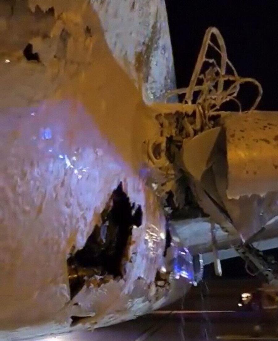 Σοβαρή σύγκρουση αεροπλάνου ελληνικής εταιρείας στο αεροδρόμιο του Βελιγραδίου