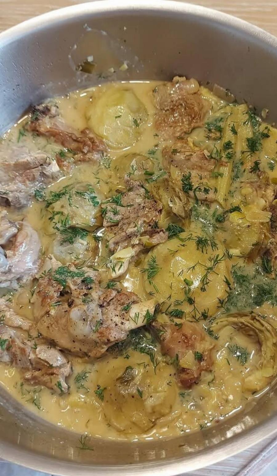 Κατσικάκι αυγολέμονο με αγκινάρες – αρωματικό και απίστευτα νόστιμο