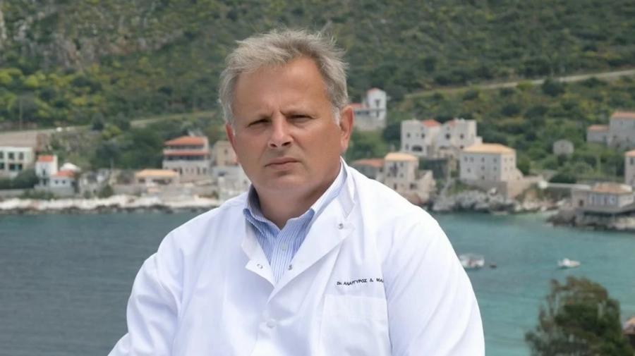 Ανάργυρος Μαριόλης: Ο διευθυντής του ΚΥ Αρεόπολης που οδήγησε ασθενοφόρο