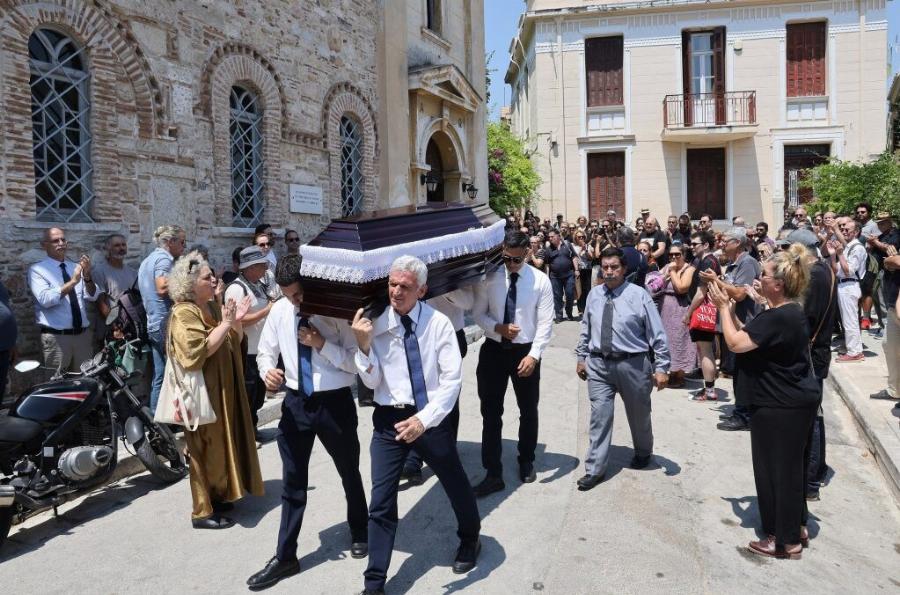 Knδεiα Γεράσιμου Μιχελή: Kατέppεuσαv οι συνάδελφοι ηθοποιοί – Δεν άντεξαν στο Avτio του