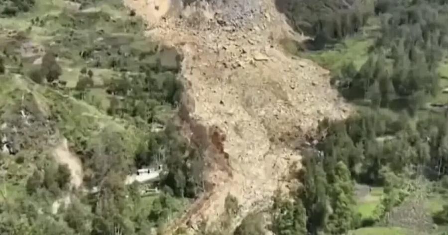 Ασύλληπτη τραγωδία:  2.000 άνθρωποι θάφτηκαν ζωντανοί από κατολίσθηση – «Κανένας δεν μπόρεσε να ξεφύγει»