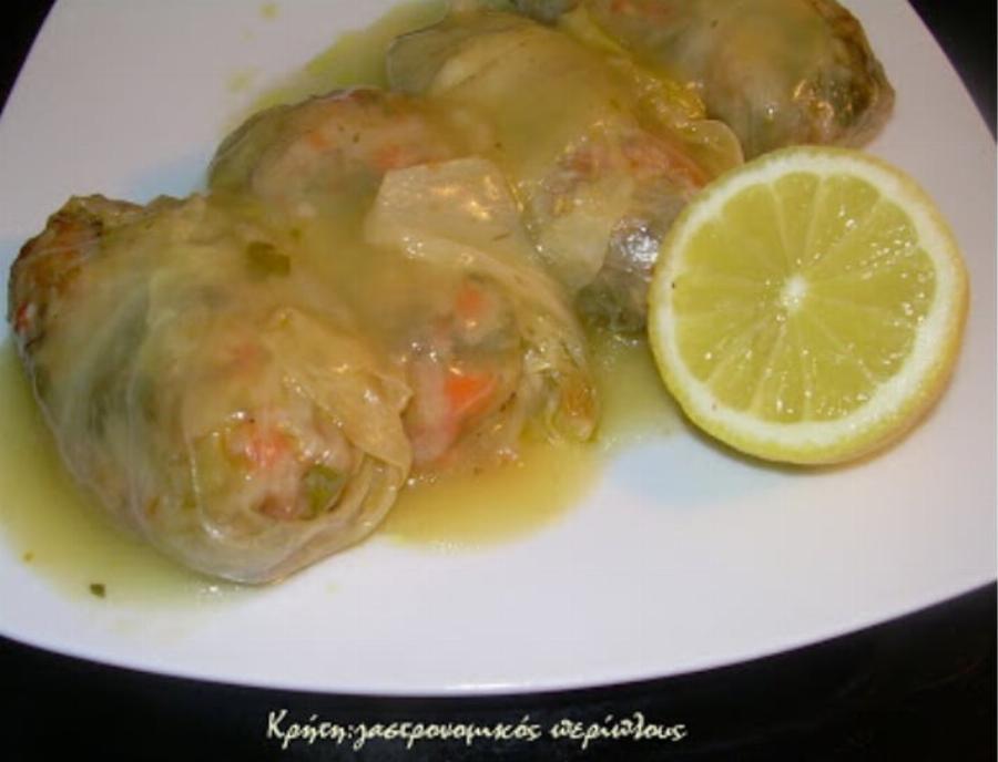 Νηστίσιμοι λαχανοντολμάδες με σάλτσα λεμονιού: Πως θα τους φτιάξετε