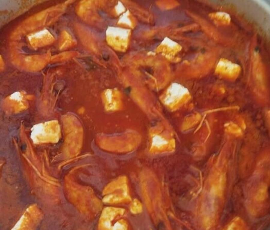 Έφτιαξα γαρίδες σαγανάκι και το τηγάνι άδειασε πριν προλάβω να σερβίρω – Δοκίμασε την