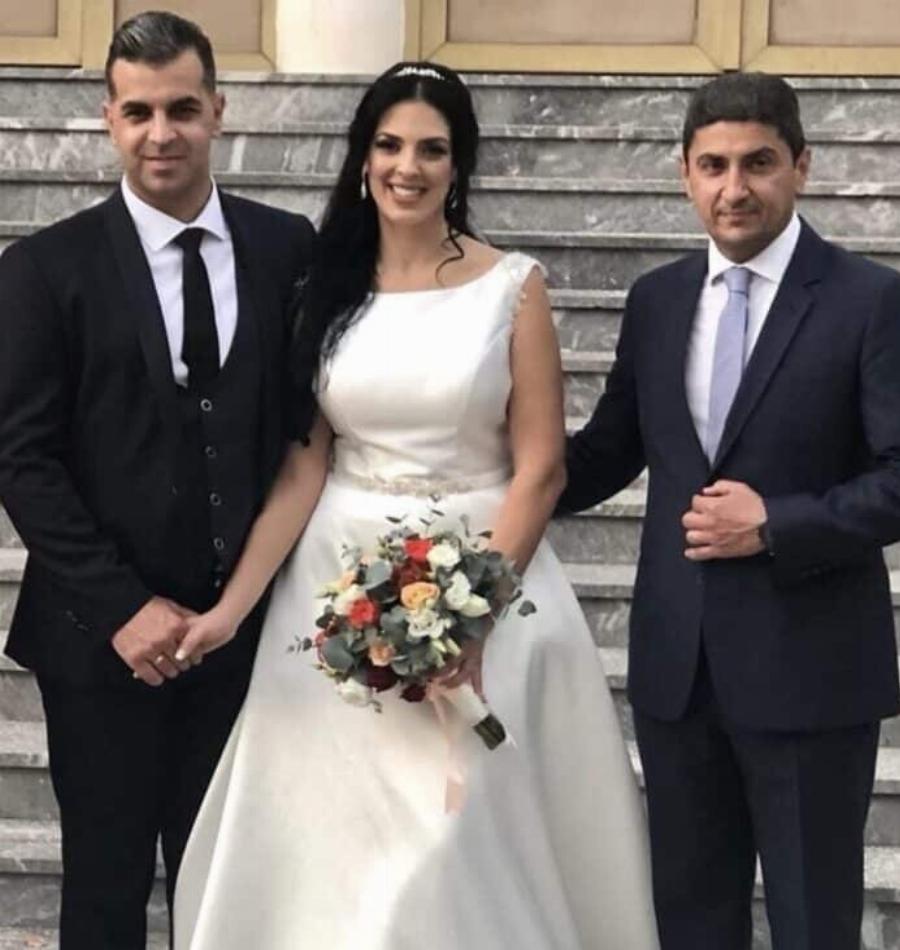 Η κουμπάρα και πρώην συνεργάτιδα του πασίγνωστου Βουλευτή και πρώην Υπουργού συνελήφθη ως μέλος εγκληματικής οργάνωσης εμπορίας ανθρώπων – Αρχηγός ο σύζυγός της