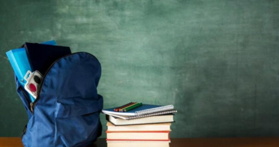 Πρώτη σύλληψη γονέα σε σχολείο – Ο γιος του είχε κινητό στο σχολείο και έκανε το αδιανόητο σε καθηγήτρια