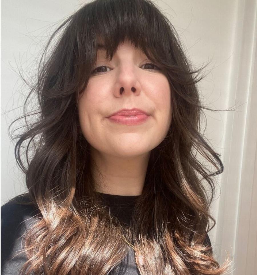 Το γαλλικό κούρεμα που αποδεδειγμένα «αφαıρεί» χρόνια από το πρόσωπο – Είναι ό,τι πιο κομψό