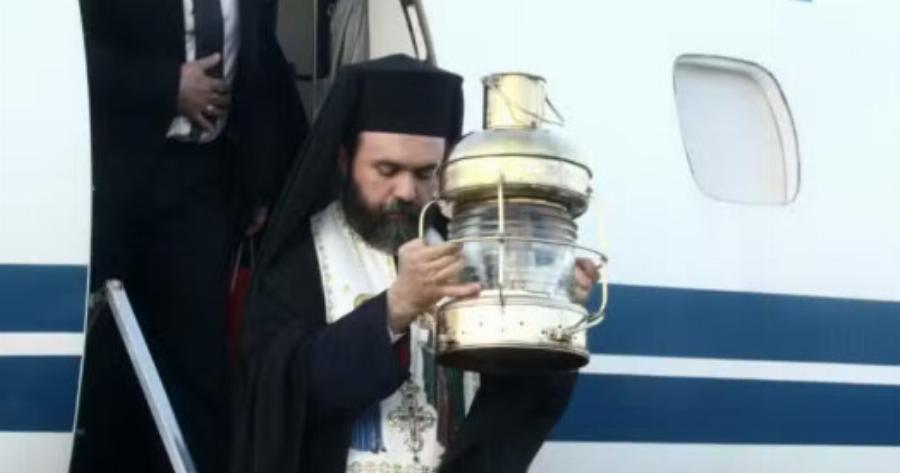 Ανατpοπή φέτος με το Άγιο Φως